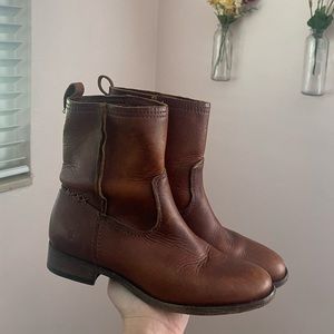 Frye Cara Short Leather Boot Cognac Women's Size 7 Pull On Red Brown Shoes